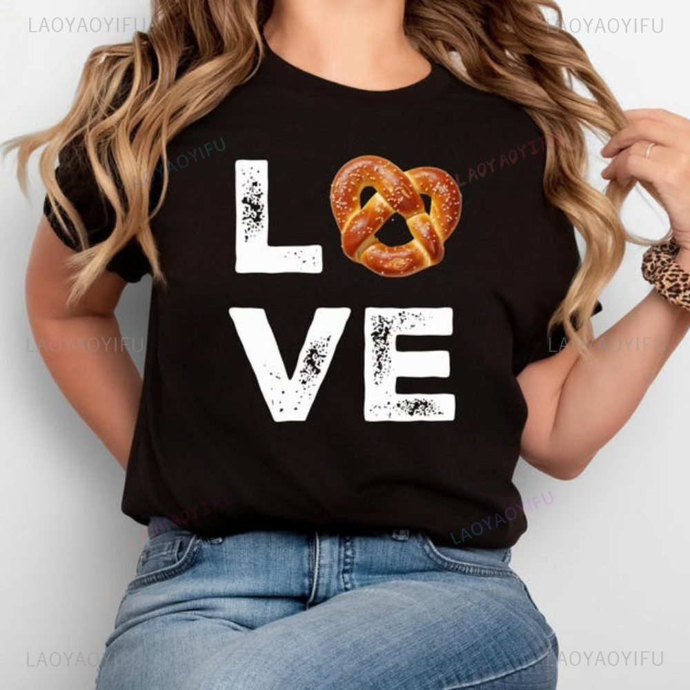 Foody Snacks - LOVE Pretzel Cute Foodie Oktoberfest Graphic