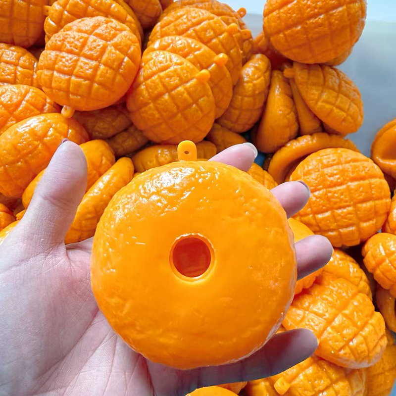 Food-Shaped Stress Ball Pineap - Food & Snacks Coloring Book Bold & Easy บทวิจารณ์และราคา
